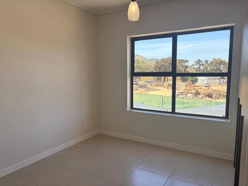 To Let 1 Bedroom Property for Rent in Richwood Western Cape